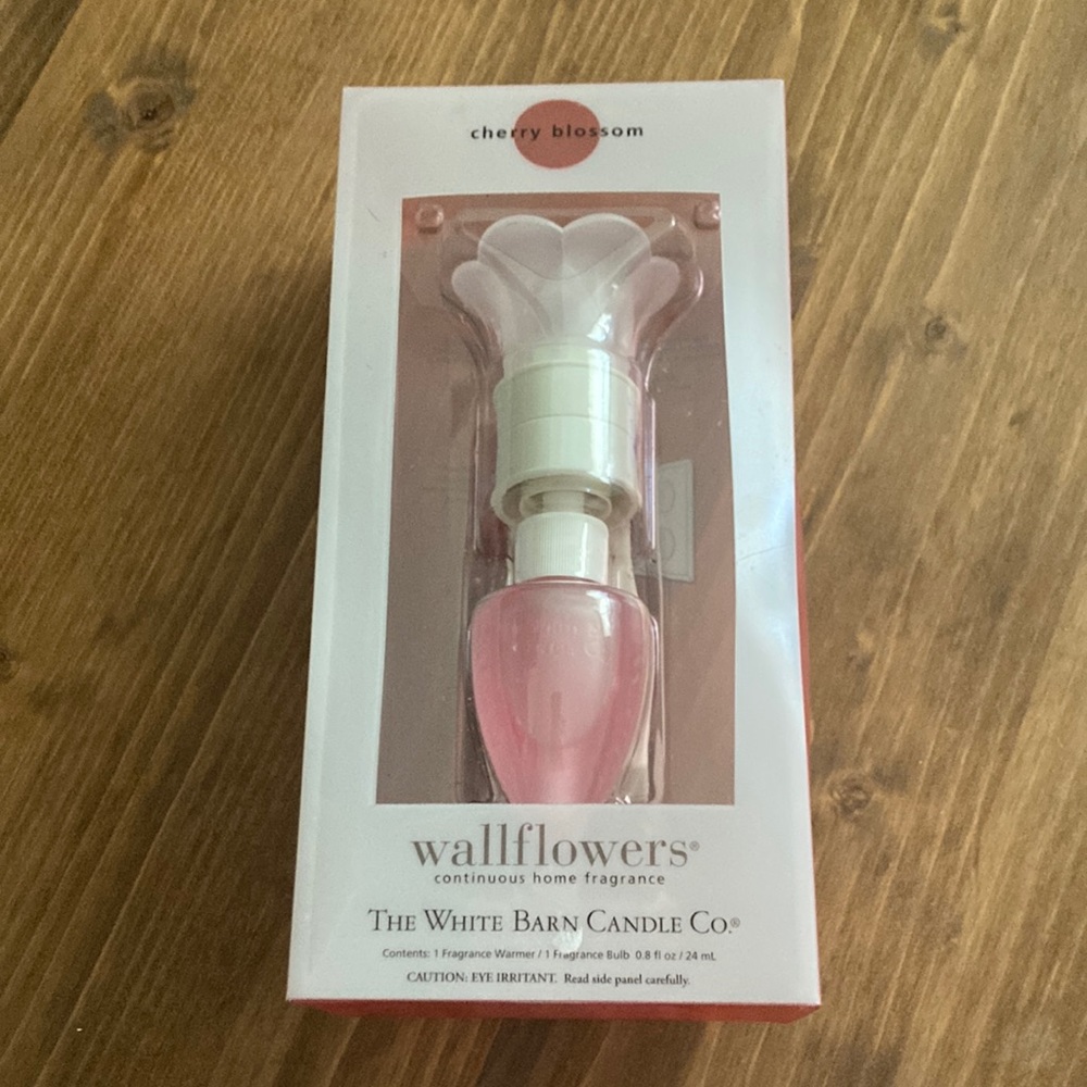 The White Barn Candle Co. Cherry Blossom Wallflower Brand New in box